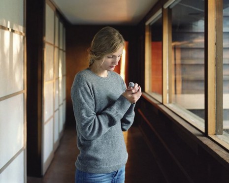Sharon Lockhart, Untitled (Girl with Bird), 2011, Giò Marconi