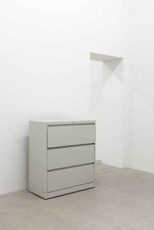 Kaz Oshiro, Lateral File Cabinet (Almond #1), 2015, galerie frank elbaz