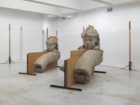 Mark Manders, Room with Unfired Clay Figures, 2011 - 2015, Tanya Bonakdar Gallery